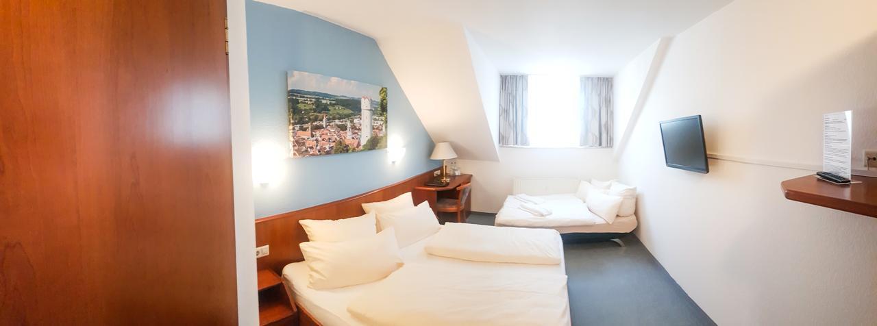Hotel Loewen Meckenbeuren Exterior foto