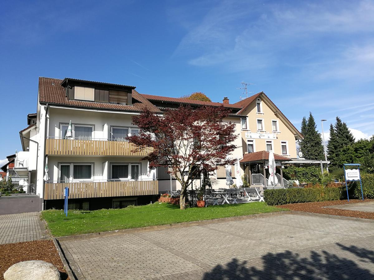 Hotel Loewen Meckenbeuren Exterior foto